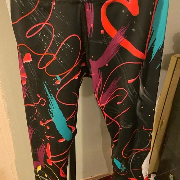Graffiti and Hearts Vibrant Multi-Color Leggings - Picture 9 of 11